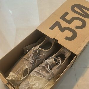 BRAND NEW YEEZY BOOST 350 V2